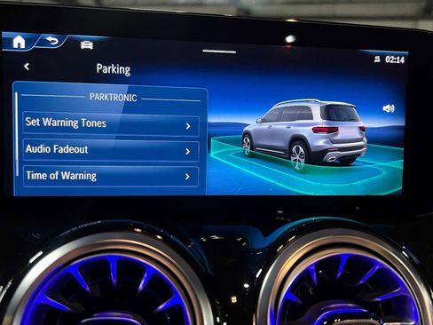 Used 2025 Mercedes-Benz GLB 250 image 34