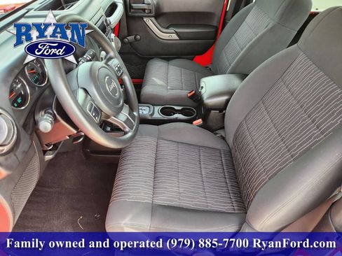 Used 2012 Jeep Wrangler Sport AWD/4WD image 9