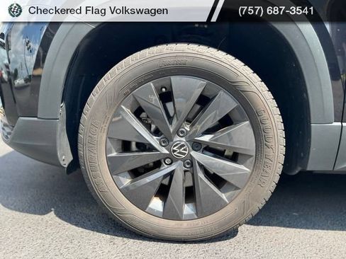 Used 2023 Volkswagen Taos S FWD image 5