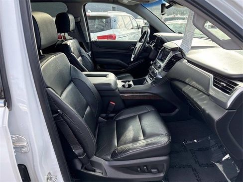 Used 2019 Chevrolet Tahoe LT w/ Luxury Package image 9