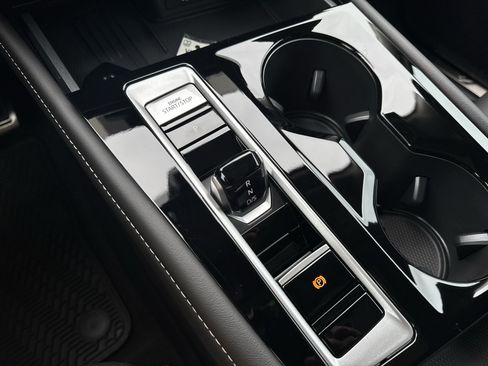 New 2026 Volkswagen Atlas SEL Premium R-Line image 16