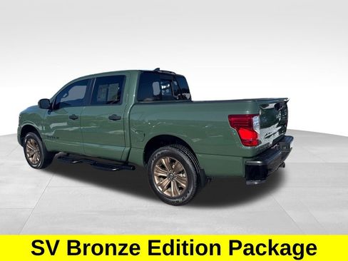 Used 2024 Nissan Titan SV w/ SV Bronze Edition Package image 4