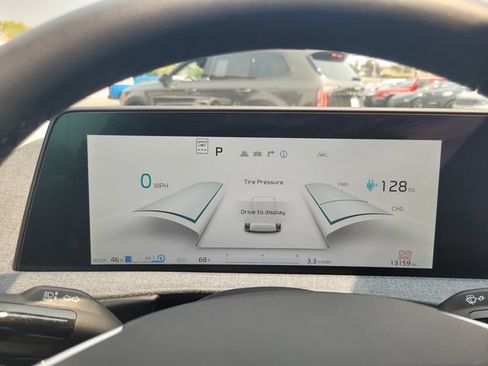Used 2024 Kia EV6 Light RWD image 29