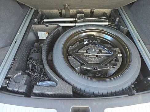 Used 2025 Cadillac XT5 Premium Luxury image 15