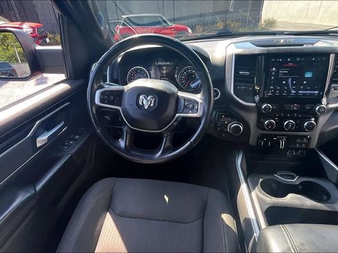 Used 2022 RAM 1500 Big Horn AWD/4WD image 9