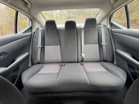 Used 2025 Nissan Sentra SV image 34