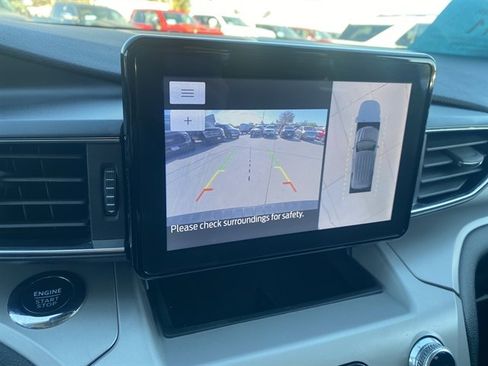 Used 2023 Ford Explorer XLT w/ Equipment Group 202A image 21