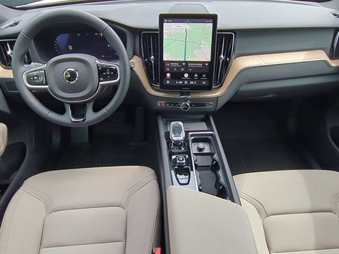 New 2026 Volvo XC60 B5 Core AWD/4WD image 11