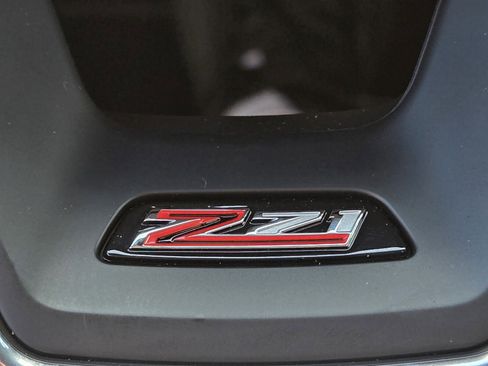 New 2026 Chevrolet Traverse Z71 image 17