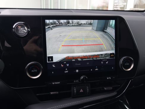 Used 2025 Lexus NX 250 FWD w/ Towing Package (2000 Lbs) image 26