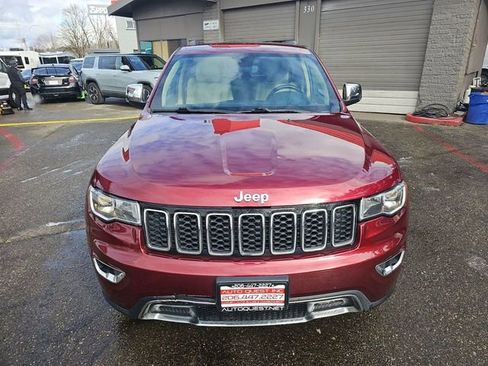 Used 2018 Jeep Grand Cherokee Limited AWD/4WD image 22