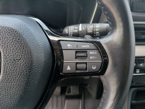 Used 2023 Honda Pilot Elite image 22