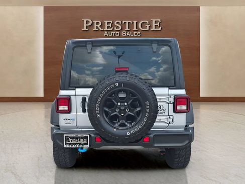 Used 2023 Jeep Wrangler Unlimited AWD/4WD image 12