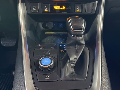 Used 2021 Toyota RAV4 XSE image 44