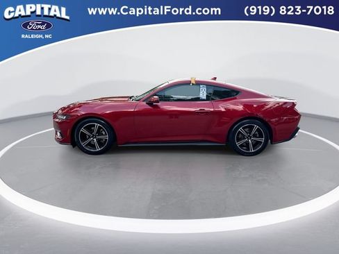 Certified 2024 Ford Mustang Coupe RWD image 5