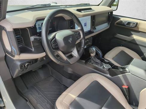 Used 2023 Ford Bronco Wildtrak AWD/4WD image 8