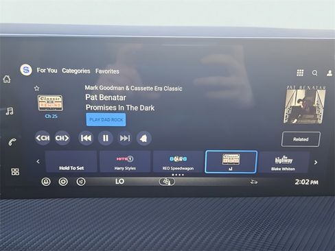 New 2026 Nissan Kicks SR image 12