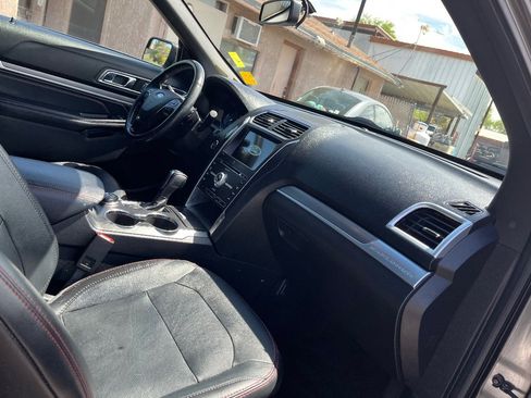 Used 2018 Ford Explorer Sport AWD/4WD image 37