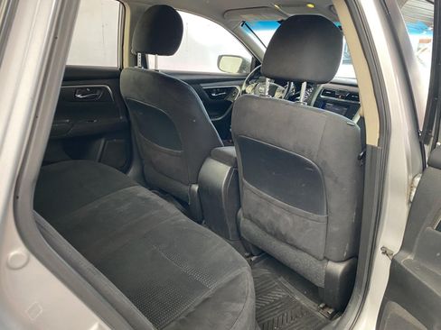Used 2015 Nissan Altima 2.5 SV FWD image 11