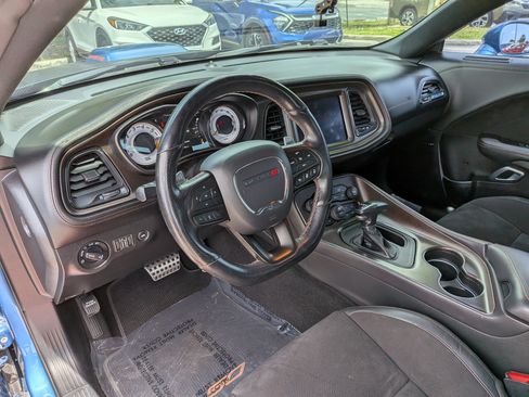 Used 2020 Dodge Challenger R/T Scat Pack RWD image 18