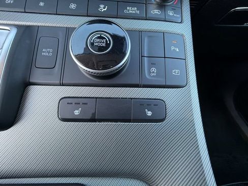 Used 2025 Hyundai Palisade SEL FWD image 28