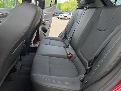 Certified 2023 Buick Encore GX Preferred FWD image 14