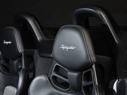 Used 2016 Porsche Boxster Spyder RWD image 21