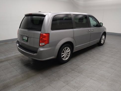 Used 2020 Dodge Grand Caravan SE FWD image 10