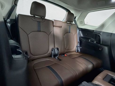 Used 2026 Honda Pilot Touring image 27