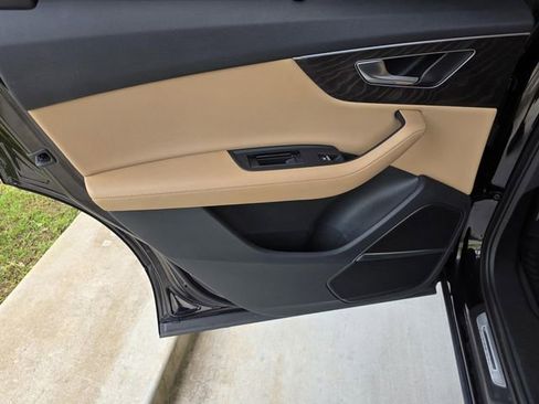 Used 2021 Audi Q7 3.0T Prestige image 41