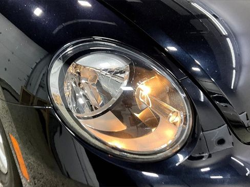 Used 2019 Volkswagen Beetle 2.0T S image 29