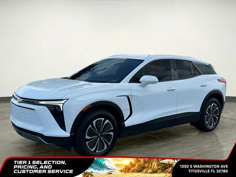 Used 2024 Chevrolet Blazer EV LT AWD/4WD image 2