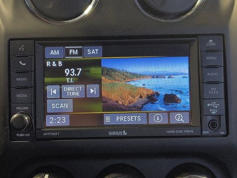 Used 2017 Jeep Compass High Altitude AWD/4WD image 25