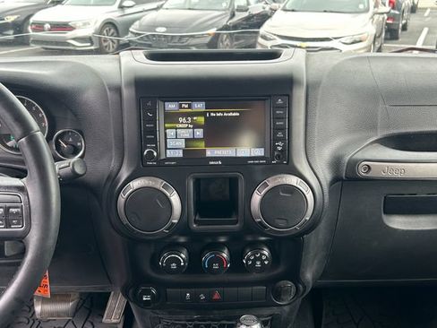 Used 2015 Jeep Wrangler Sport w/ Quick Order Package 24S AWD/4WD image 14