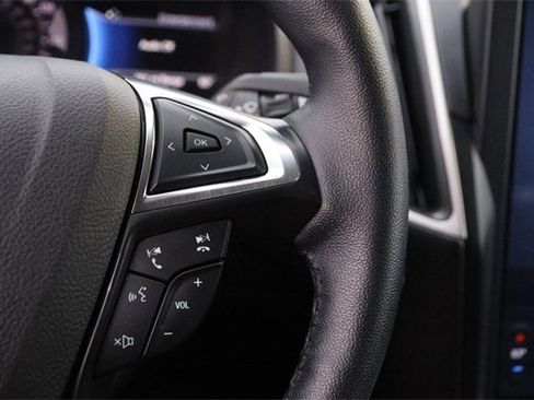 Certified 2024 Ford Edge SEL image 12