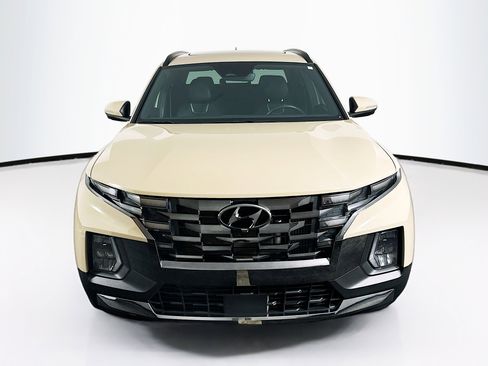 Used 2024 Hyundai Santa Cruz Limited AWD/4WD image 2
