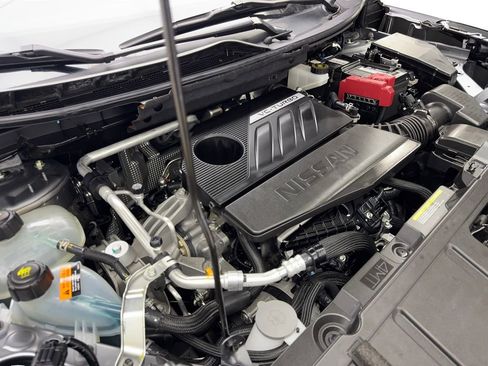 Used 2024 Nissan Rogue SV w/ SV Premium Package image 76