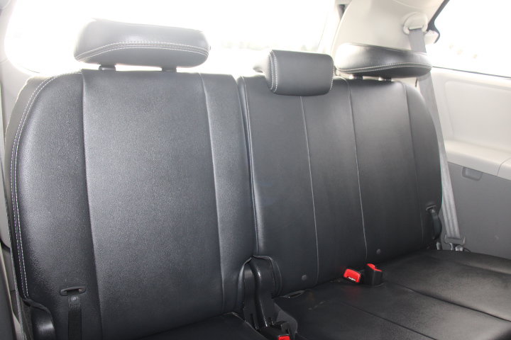 Used 2011 Toyota Sienna SE w/ Preferred Pkg FWD image 15