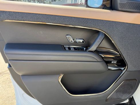 Used 2025 Land Rover Range Rover Sport Autobiography AWD/4WD image 13