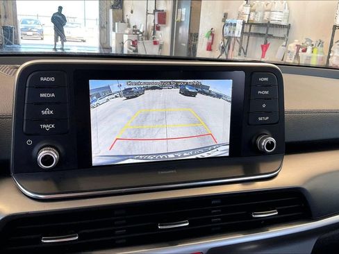 Used 2021 Kia Telluride LX FWD image 21