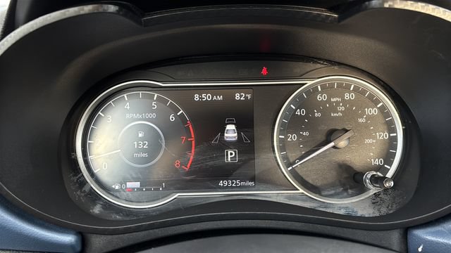 Used 2025 Nissan Versa SV FWD image 13