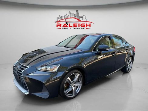 Used 2017 Lexus IS 300 F Sport image 2