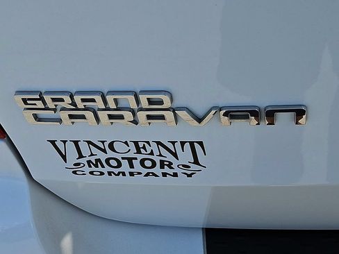 Used 2016 Dodge Grand Caravan SE w/ Quick Order Package 29E SE FWD image 14