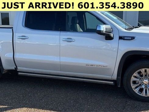 Used 2023 GMC Sierra 1500 Denali w/ Technology Package image 1