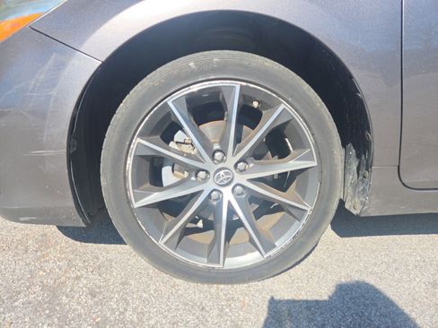 Used 2017 Toyota Camry XSE image 14