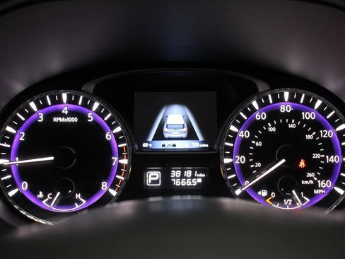 Used 2018 INFINITI QX60 FWD w/ Premium Plus Package image 39