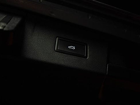 Used 2024 Volkswagen Atlas SE image 8