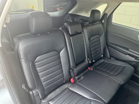 Used 2024 Ford Edge SEL w/ Convenience Package AWD/4WD image 16