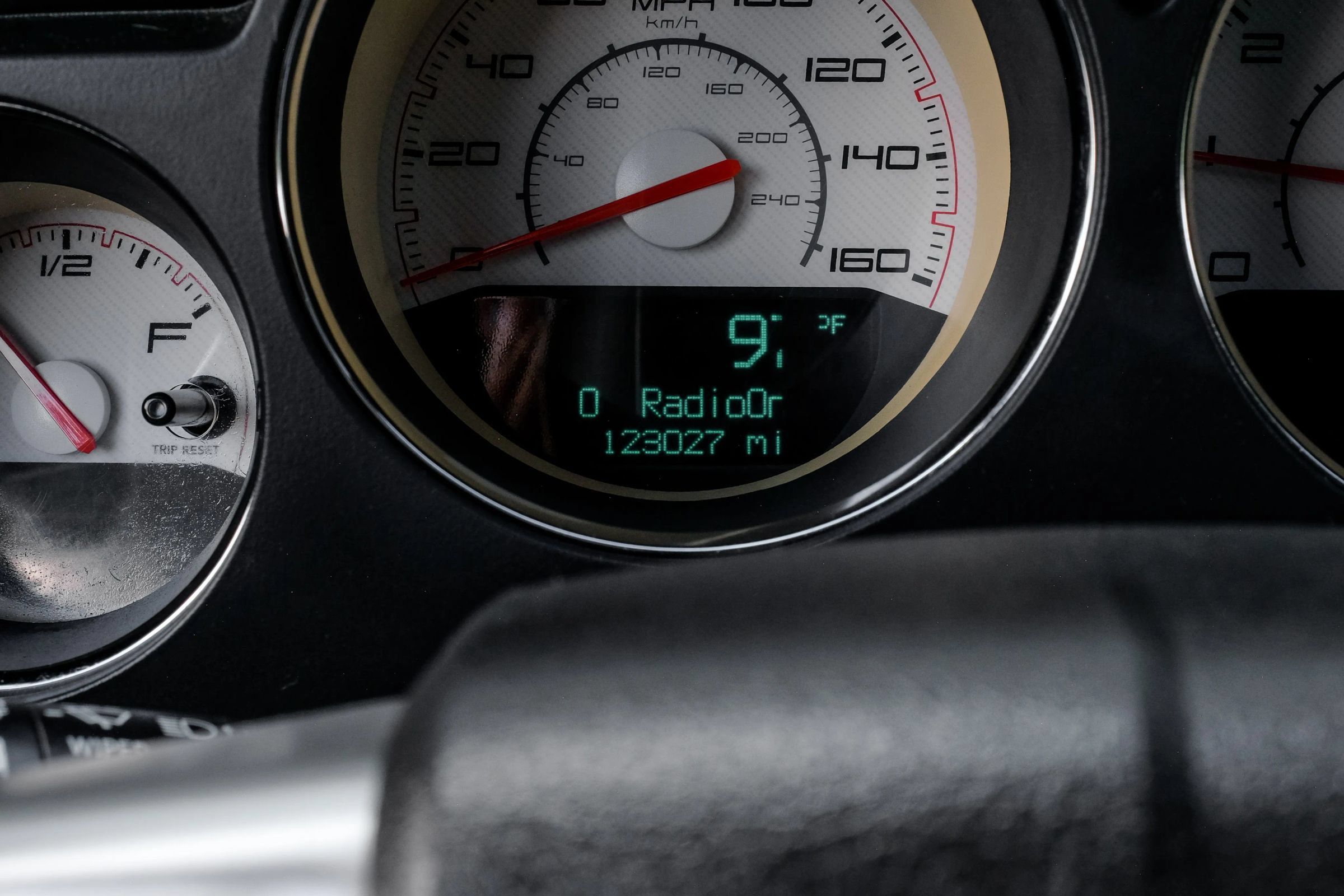Used 2013 Dodge Challenger R/T w/ Blacktop Pkg RWD image 27