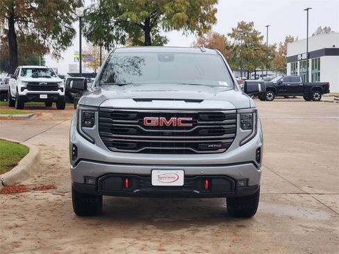 Used 2024 GMC Sierra 1500 AT4 w/ Technology Package image 2